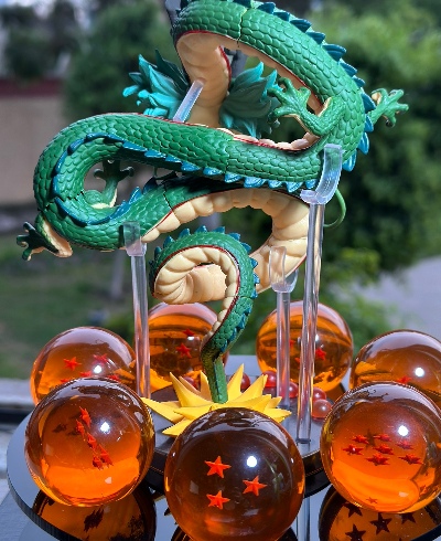 MEGAPACK SHENLONG 17CM+ ESFERAS 4.5CM + EXHIBIDOR