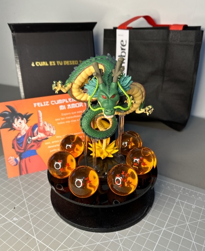 Colección shenlong 17cm + esferas 4.5cm + Exhibhidor acrílico